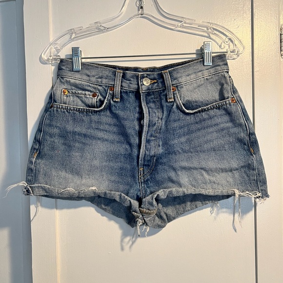 Re/done 70s High-Rise Denim Shorts - Picture 3 of 10